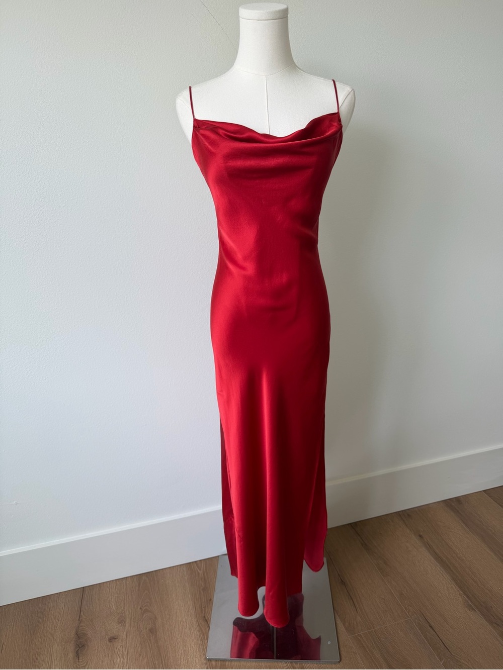 Vintage Victoria’s Secret 1999 Red Silk Cowl Slip Dress XS